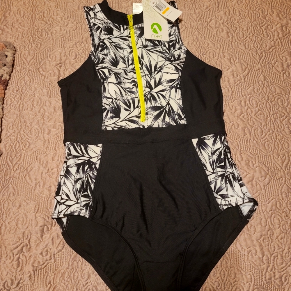 Med. Swimsuit